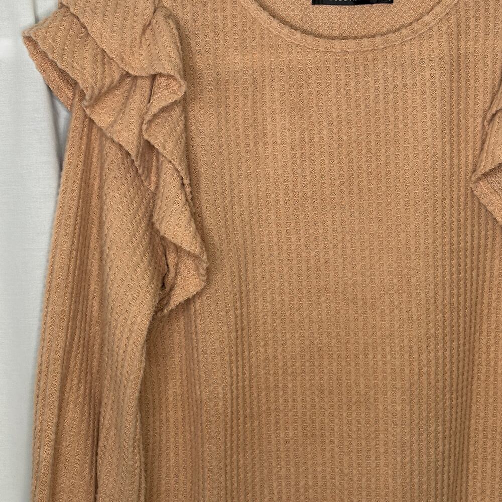 Doe & Rae Pink Waffle Ruffle Long Sleeve Blouse L - Picture 3 of 6